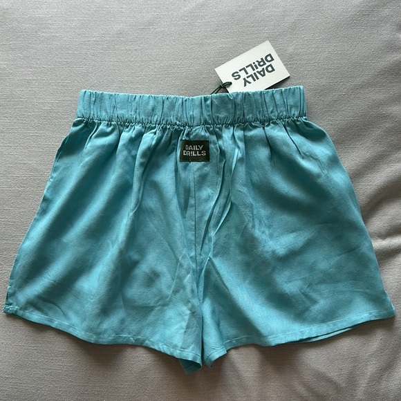 NWT Linen Resort Shorts - Teal XS/S - Picture 3 of 4